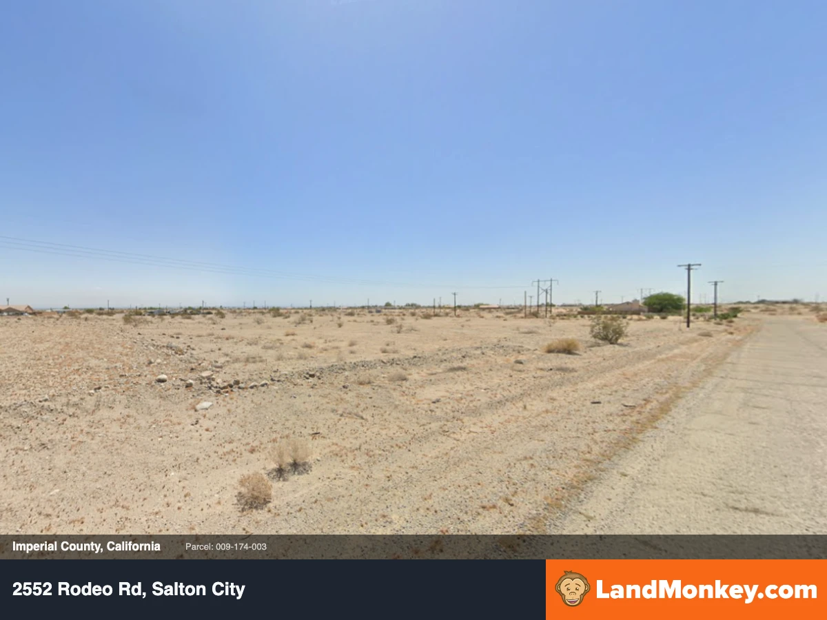 Over 11K Square Foot Salton City Lot Close to Highway thumbnail 3