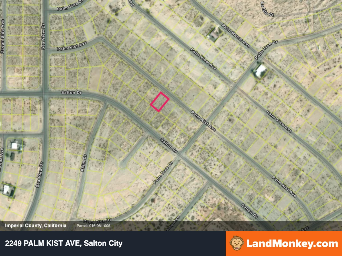 9,920 Square Foot Lot With Paved Road Access in Salton City, CA — thumbnail 2