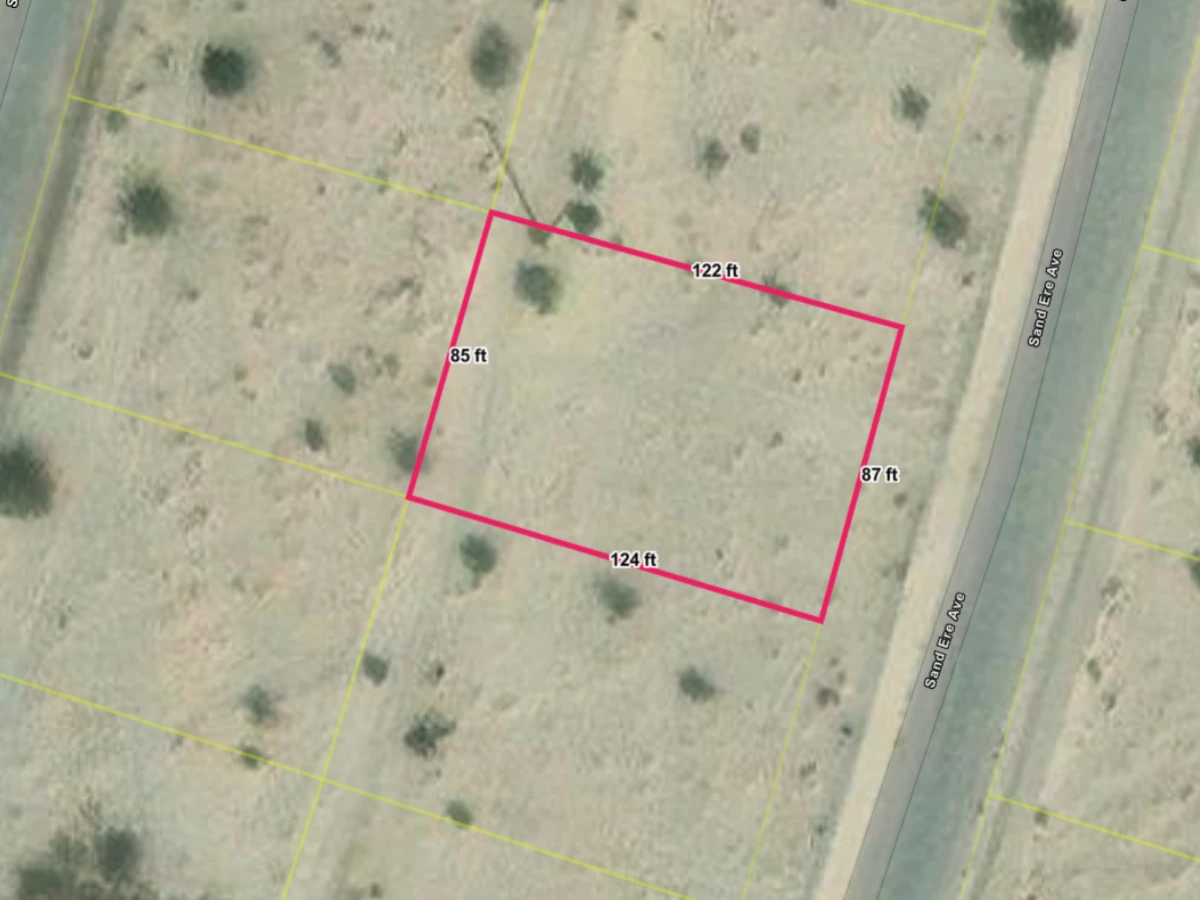 Power At The Property Line In Salton City - 10,561 Square Feet On A Paved Road — thumbnail 3