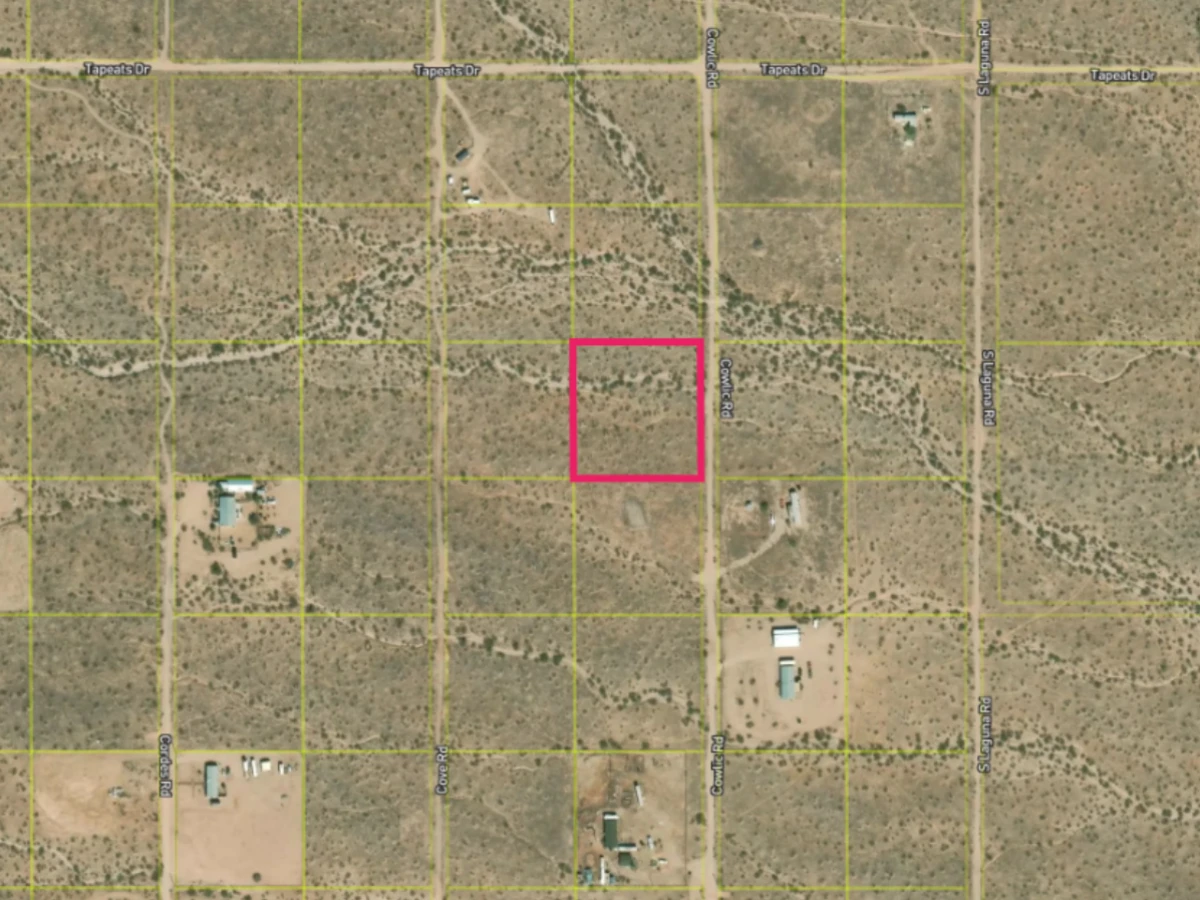 2+ Acres in Golden Valley AZ - Dirt Road, Homes Nearby, $121/yr Taxes — thumbnail 3
