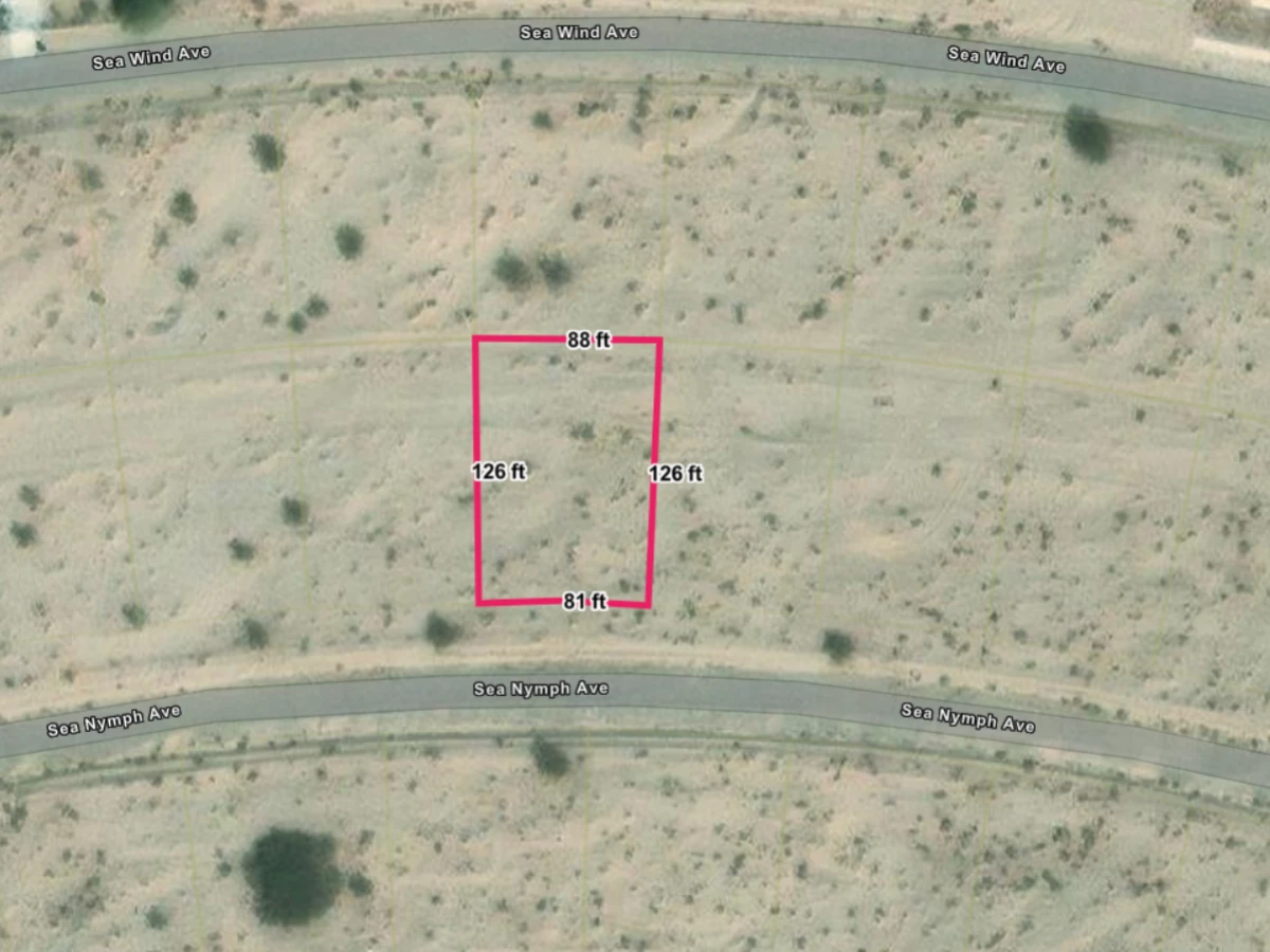 Close to the Salton Sea shoreline in Salton City, CA — thumbnail 4