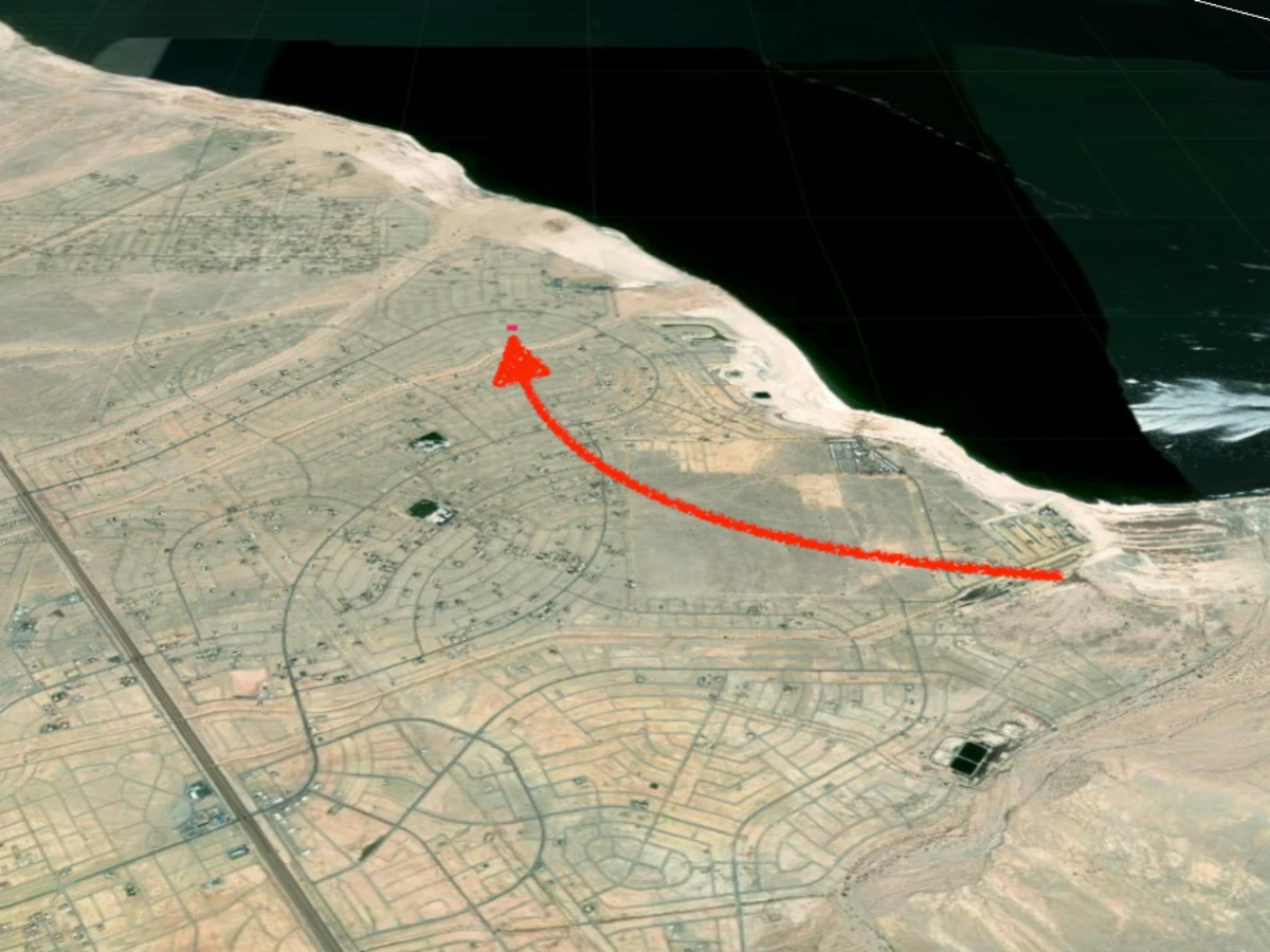 Close to the Salton Sea shoreline in Salton City, CA — thumbnail 5
