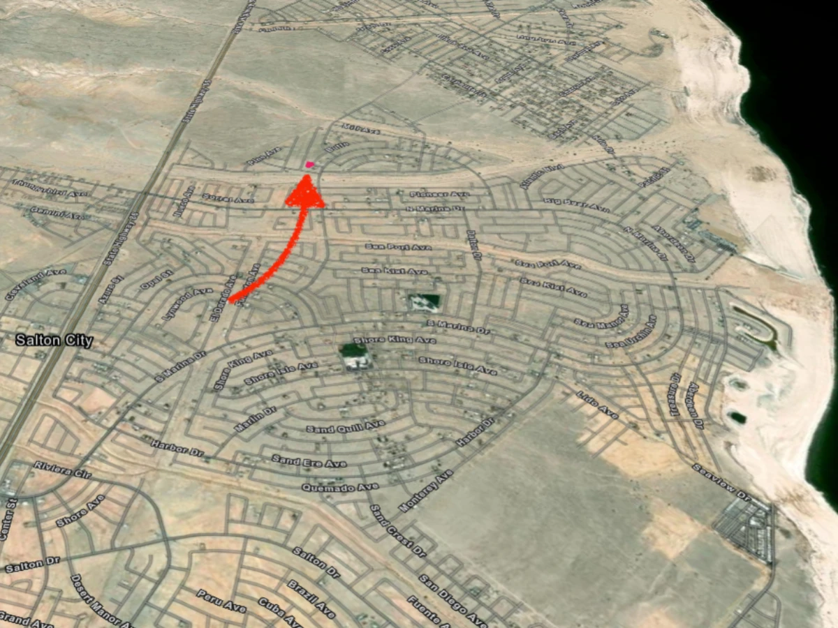 0.28 acre lot with power next door in Salton City CA — thumbnail 8